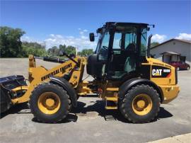 2017 CATERPILLAR 908M