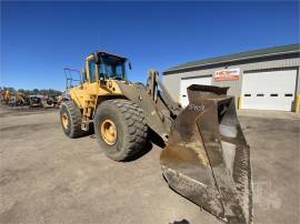 2000 VOLVO L220D