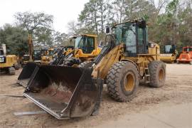 2011 CATERPILLAR 930H