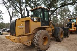 2011 CATERPILLAR 930H