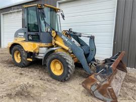 2006 DEERE 304J