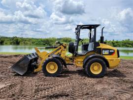 2015 CATERPILLAR 908H2