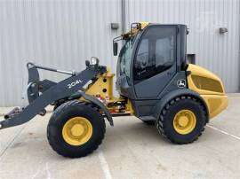 2017 DEERE 204L