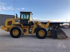 2014 CATERPILLAR 938K