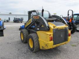 2014 NEW HOLLAND L230