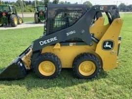 2023 DEERE 318G