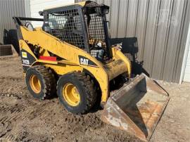 2005 CATERPILLAR 242B