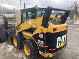 2006 CATERPILLAR 242B