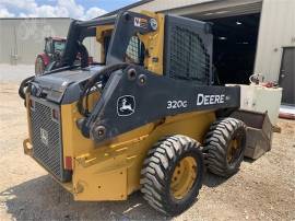 2018 DEERE 320G