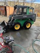 2011 DEERE 318D