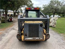 2002 NEW HOLLAND LS180