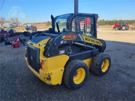 2016 NEW HOLLAND L220