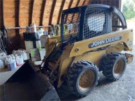 2003 DEERE 240 II