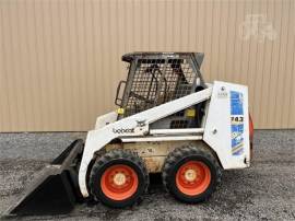 1988 BOBCAT 743