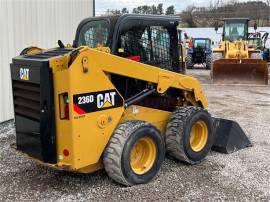 2017 CATERPILLAR 236D