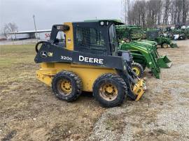 2019 DEERE 320G