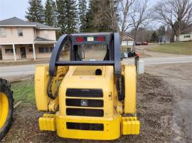 2000 DEERE 260