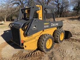 2017 DEERE 320E