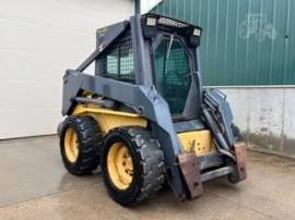 2001 NEW HOLLAND LS170