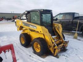 2006 DEERE 325