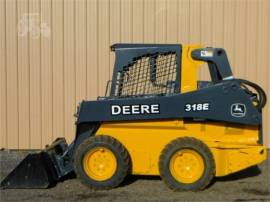 DEERE 318E