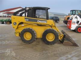 2005 DEERE 328