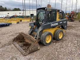 2010 DEERE 320D