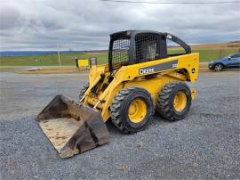 2005 DEERE 332