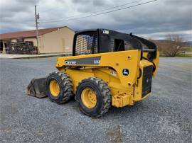 2005 DEERE 332