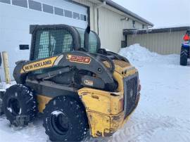 2011 NEW HOLLAND L220