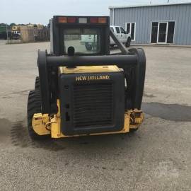 2006 NEW HOLLAND L185