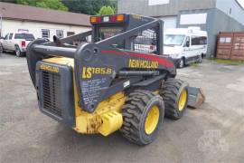 2005 NEW HOLLAND LS185B