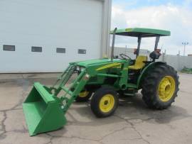 2000 John Deere 5205