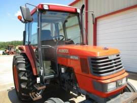 Kubota M5700