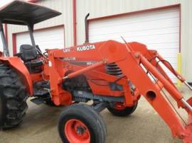 Kubota M5400