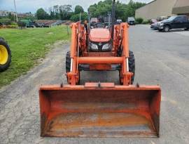 2007 Kubota M7040