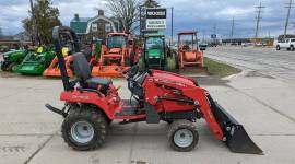 2017 Massey Ferguson GC1705