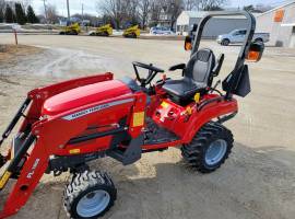 2022 Massey Ferguson GC1725M