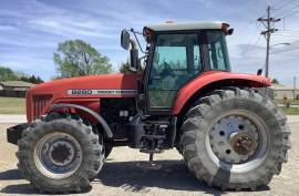 1999 Massey Ferguson 8260