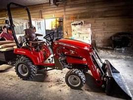 2022 Massey Ferguson GC1725M