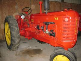 Massey-Harris 44