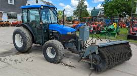 2000 New Holland TN65D