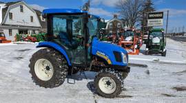 2011 New Holland Boomer 3045