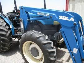 2000 New Holland TN75