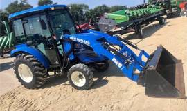 New Holland Boomer 37