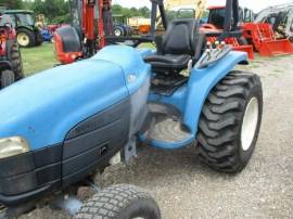 New Holland TC33D