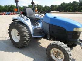 New Holland TC33D