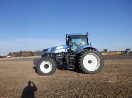 2013 New Holland T8.330