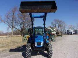 2015 New Holland T4.65