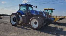 2014 New Holland T8.360